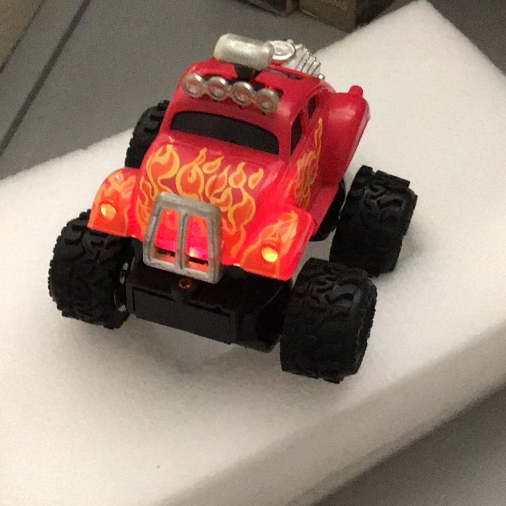 RARE Vintage 1988 LJN Toys STOMPER  Rough Riders 4X4  Light Work and Runs Well